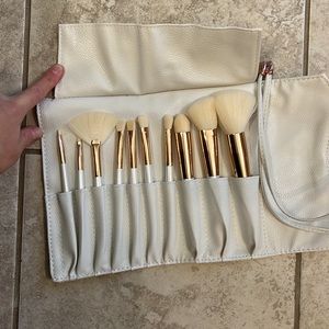 la beaute soi makeup brush set